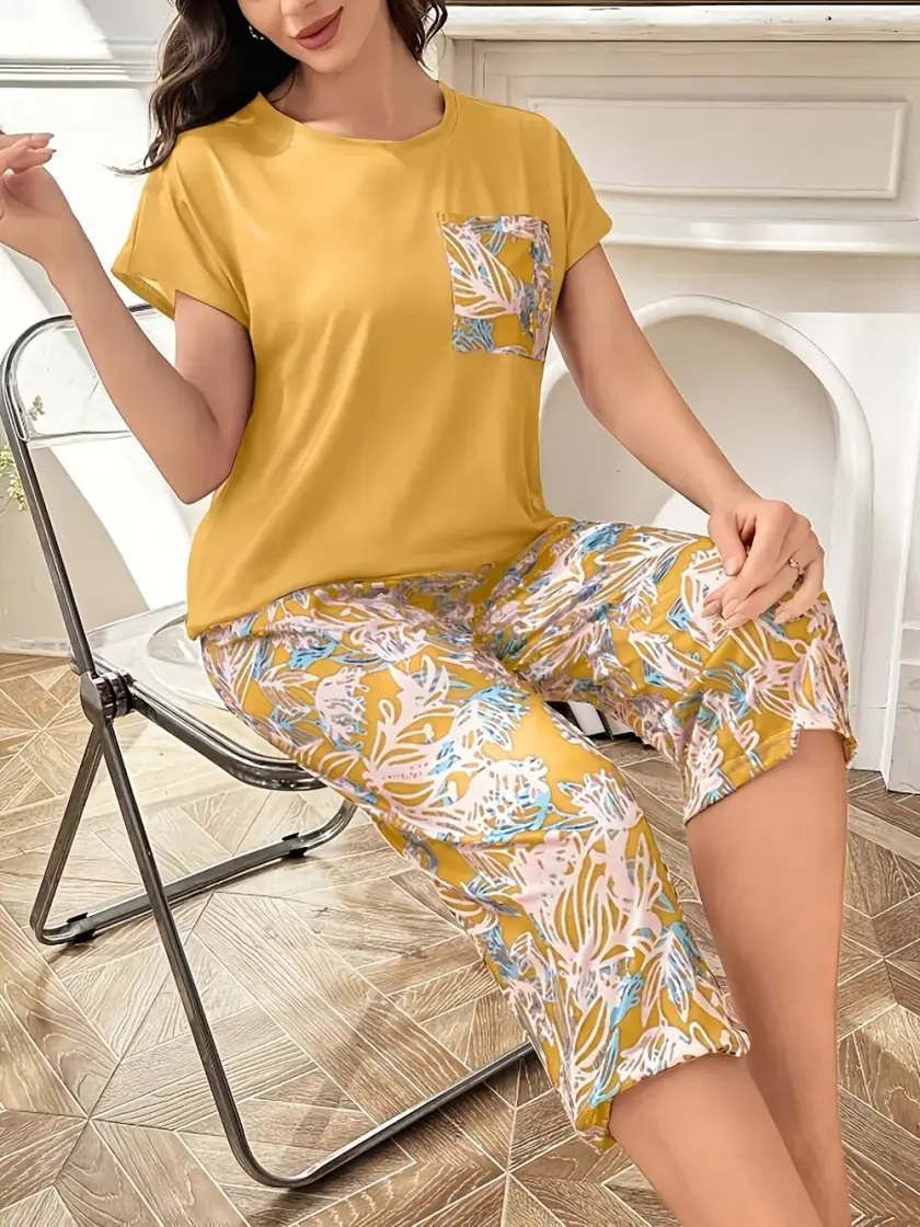 Women's Floral Print Short Sleeve Pajama Set