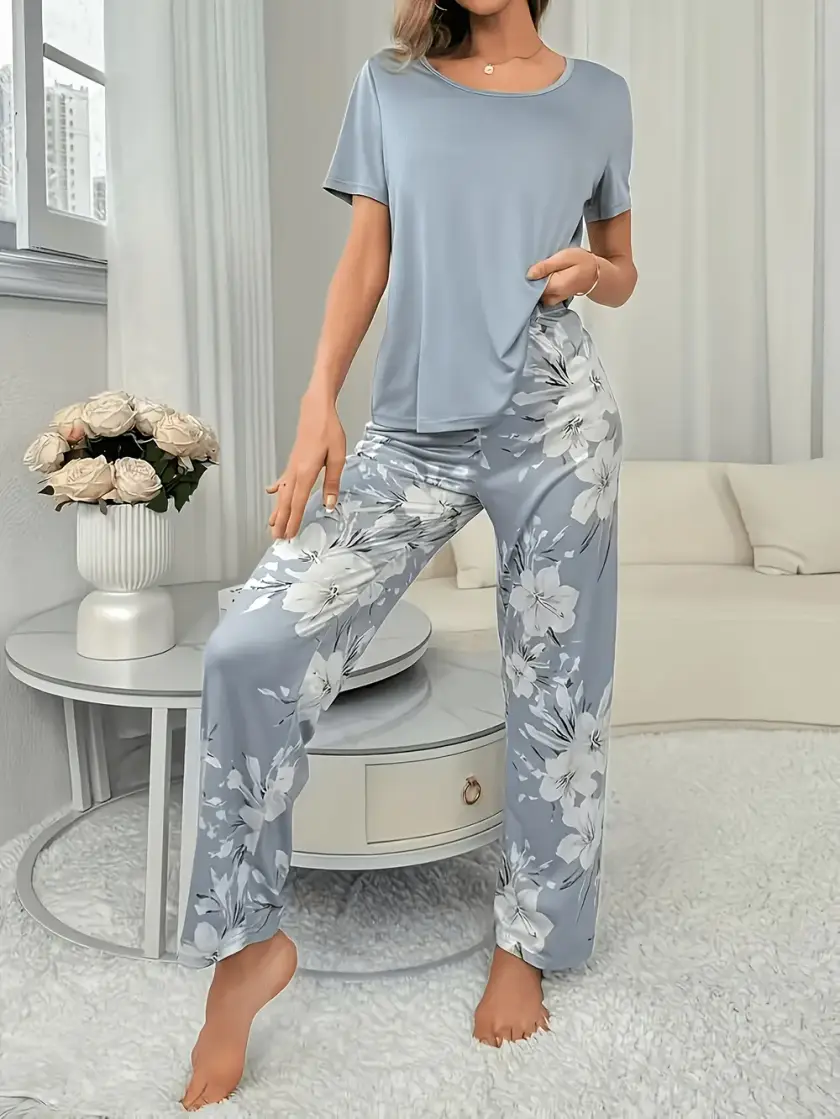 Women's Floral Print Short Sleeve Pajama Set