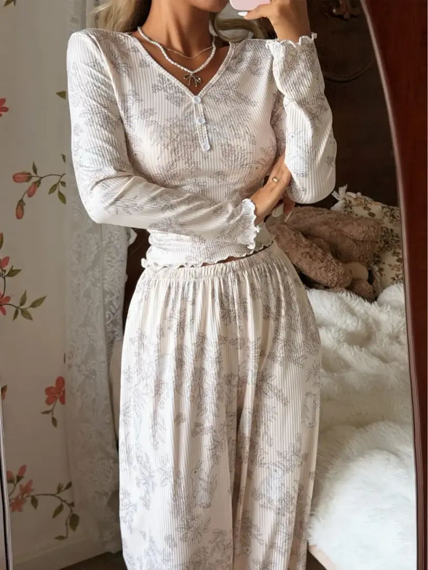 Women's Floral Rabbit Long Sleeve Pajama Set
